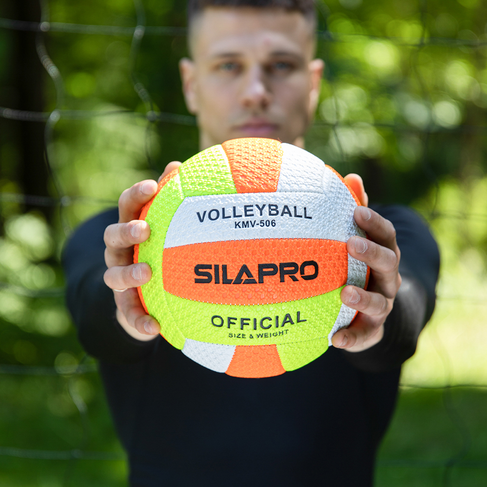 067-001 SILAPRO Мяч волейбольный 22см, 5 р-р, 2сл, ПВХ 2.5мм, 290г (+-10%)